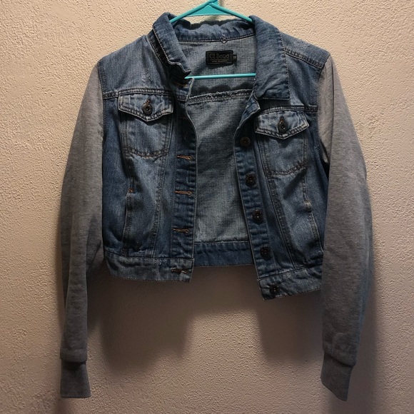 Jean Jacket - Picture 1 of 4
